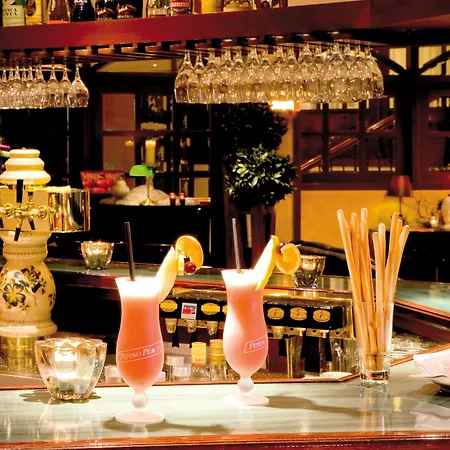 Der Valk Hotel 4*