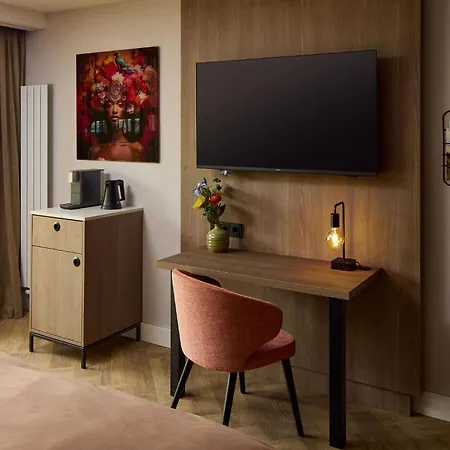 Hotel Der Valk 4*