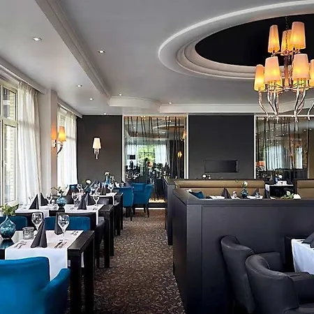 Hotel Der Valk 4*